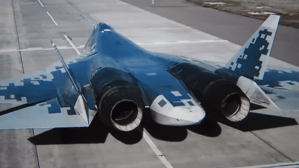 F-22 Raptor, với tiết diện phản xạ radar (RCS) đáng kinh ngạc chỉ 0,0005 mét vuông, là đỉnh cao của công nghệ tàng hình.