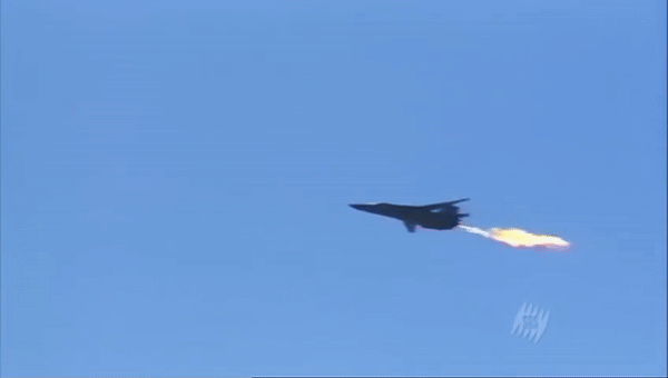 Tại Tripoli, một tổ hợp gồm 25 tên lửa phòng không được bố trí. Một phi đội gồm 18 máy bay F-111 đã thực hiện cuộc tấn công này cùng 4 phi cơ EF-111 Raven để làm nhiễu radar, ngoài ra tàu chiến Mỹ cũng được điều động để tấn công các mục tiêu gần thành phố Benghazi (Libya).