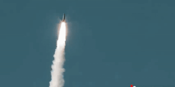 Tên lửa Iskander được coi là biểu tượng sức mạnh của lục quân Nga trước các đối thủ.