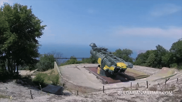 Trong giai đoạn lao đến đích, tên lửa sẽ hạ độ cao xuống 25-100 m để tránh radar phòng không, hạn chế thời gian phản ứng và khả năng đánh chặn của đối phương.