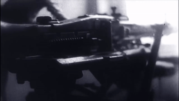 Tình hình tệ đến mức quân đội Mỹ từng phải sản xuất một bộ phim để khích lệ tinh thần những binh lính hoảng loạn bởi danh tiếng của loại súng này.