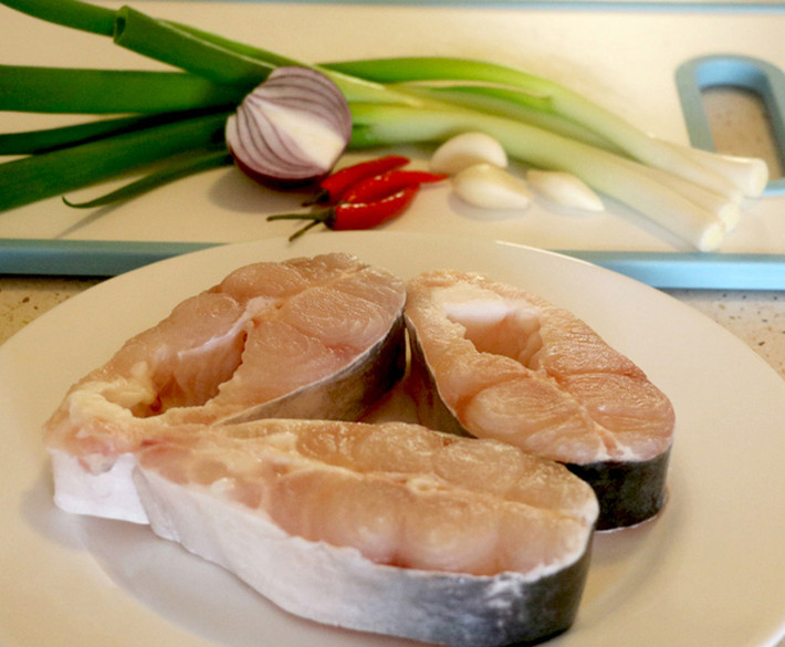 Trên thị trường, cá bông lau được bán với giá từ 300.000-400.000 đồng/kg. Mỗi con cá nặng 3-5kg có giá lên tới 1.5 triệu đồng