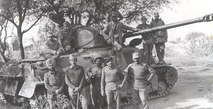 Ngày 17/12/1971, Ấn Độ tuyên bố ngừng bắn, kết thúc chiến tranh, và vùng Đông Pakistan chính thức trở thành một quốc gia độc lập với tên gọi Bangladesh.