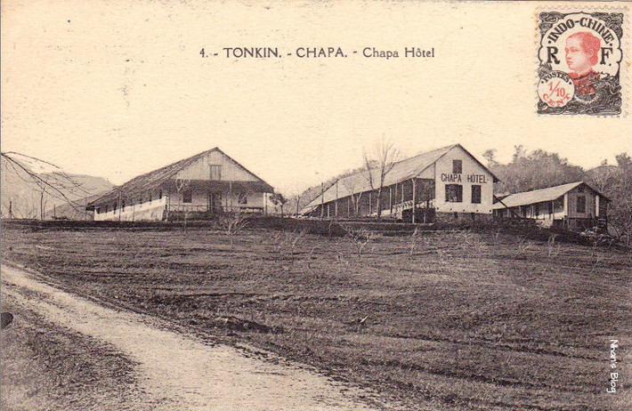 Khách sạn Chapa ở thị trấn Sapa, nằm trên tuyến đường Sapa - Lào Cai.