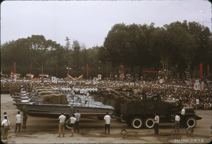 Ca nô tuần tra.
