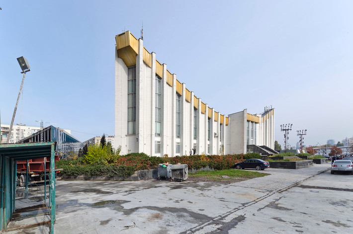 Đây là tòa nhà Văn phòng Đăng ký hộ tịch Trung ương, có từ năm 1980.