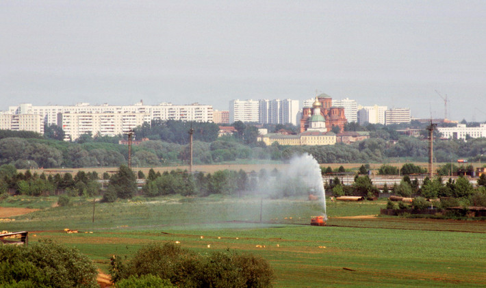 Từ khu Kolomenskoye nhìn về thành phố Moscow.