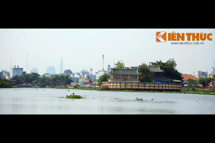 Ngày nay, Phù Châu miếu đã trở thành một công trình kiến trúc đặc sắc mang đậm nét văn hóa Việt - Hoa và là một trong những địa điểm tham quan nổi bật của TP HCM.