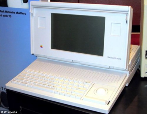 Phiên bản hoàn chỉnh của máy Mac xách tay, có cân nặng lên tới 7.2 kg và dày tới 10cm.