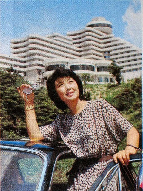 Hình ảnh quảng bá cho khách sạn Ryanggang ở thủ đô Bình Nhưỡng năm 1986. Ảnh: Retro DPRK.