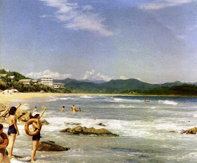 Bãi biển Majon, ở Hamhung, thành phố lớn thứ hai Triều Tiên. Ảnh: Retro DPRK.