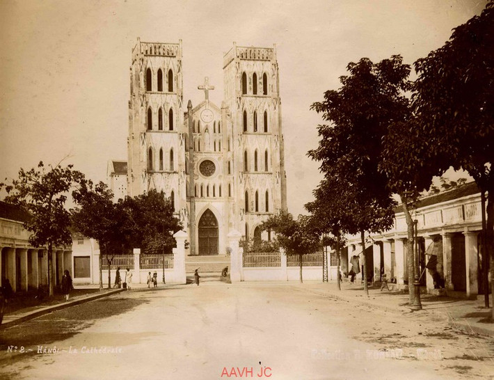 Cận cảnh nhà thờ Lớn Hà Nội.