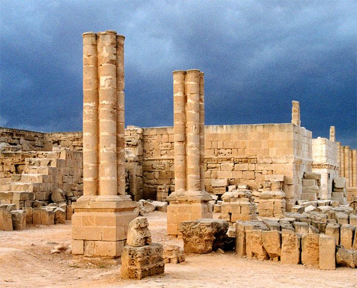 12. Jericho, Palestine. Jericho được cho là một trong những thành phố có người cư trú liên tục lâu đời nhất trên thế giới, với lịch sử hơn 10.000 năm. Thành phố này nằm gần Biển Chết và có nhiều di tích khảo cổ hấp dẫn. Ảnh: Pinterest.