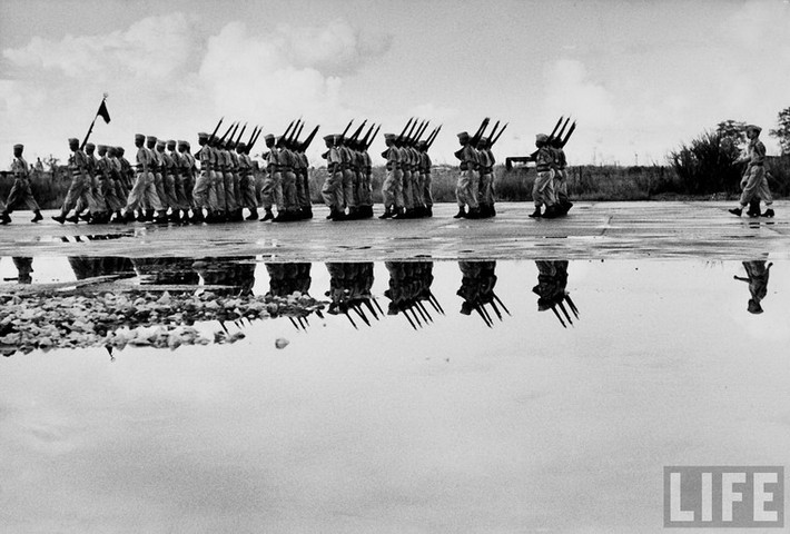 Quân Pháp ở Gia Lâm.