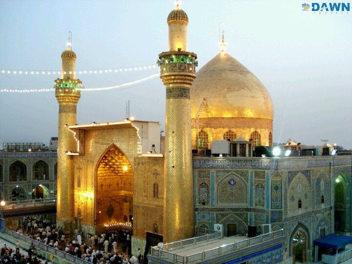Đây là nơi an nghỉ của nhà lãnh đạo Hồi giáo Husayn ibn’ Ali, cháu trai thứ hai của nhà tiên tri Mohammad – người sáng lập đạo Hồi. Vị trí xây lăng nằm gần nơi Husayn tử trận trong trận chiến Karbala năm 680.