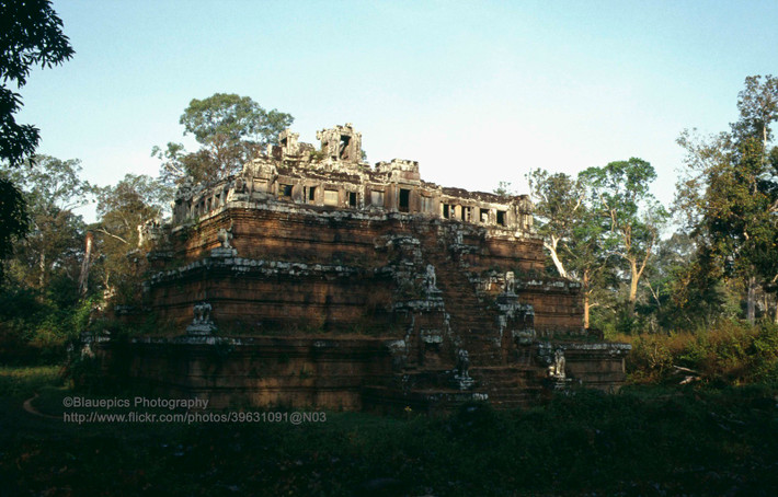 Đền Phimeanakas, một di tích khác của Angkor Thom.