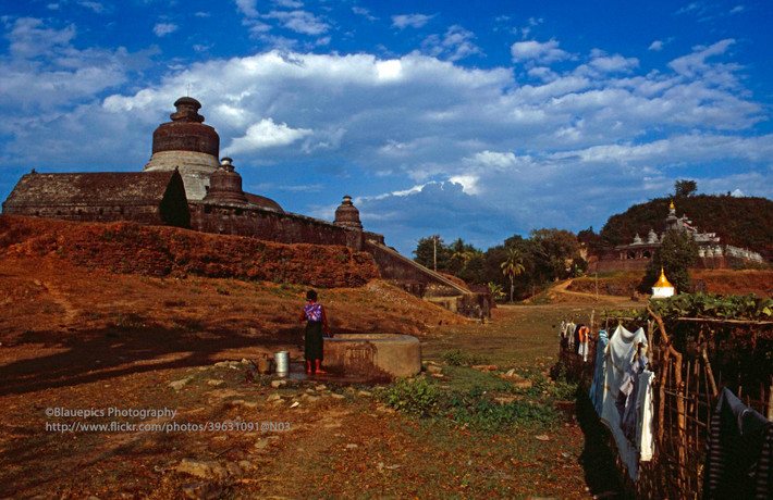 Từ chùa Htukkant Thein nhìn về chùa Shite-thaung.