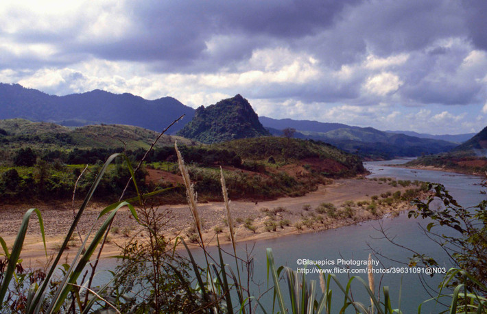 Phong cảnh ở Khu phi quân sự vĩ tuyến 17.