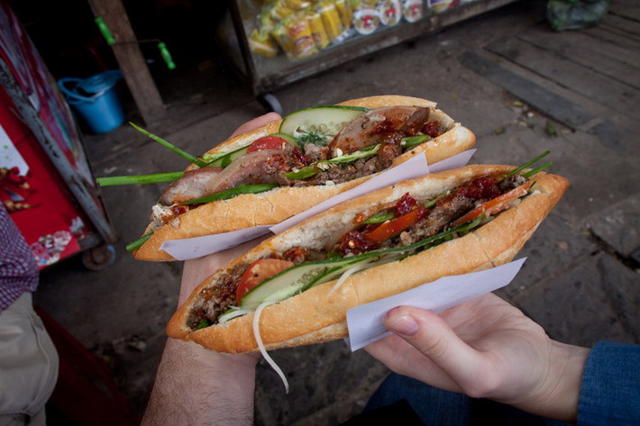 Bánh mì Việt - "sandwich ngon nhất thế giới".