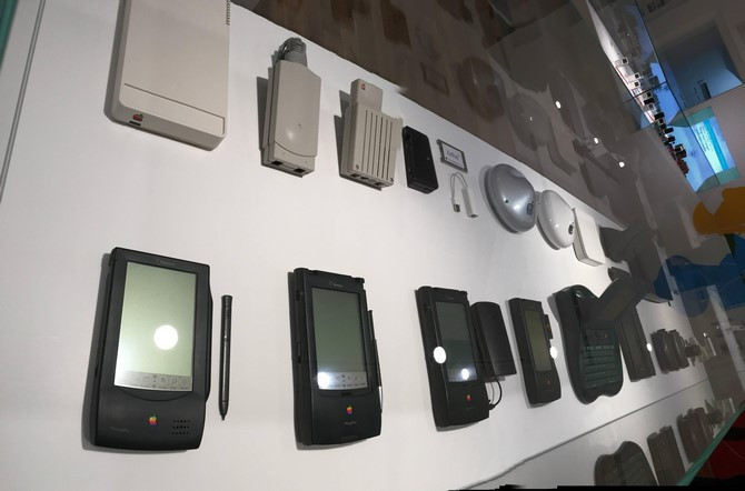 Đây là Newton, một trong những sản phẩm thất bại của Steve Jobs.