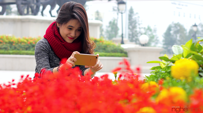Oppo R7s hiện được bán với giá 9,49 triệu đồng.