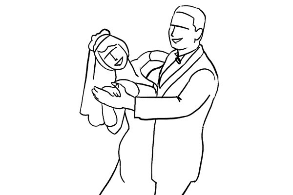 19. Bạn cũng có thể chụp cặp đôi khi họ đang khiêu vũ. Cô dâu và chú rể cùng hướng về phía máy ảnh, để có thể nhìn thấy khuôn mặt họ. Họ có thể nhìn vào máy ảnh hoặc nhìn nhau.
