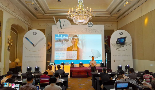 HP vừa ra mắt mẫu laptop mới thuộc dòng Envy Notebook. Đây là model kế nhiệm cho những phiên bản trước đó, duy trì những thế mạnh về kiểu dáng và hiệu năng.