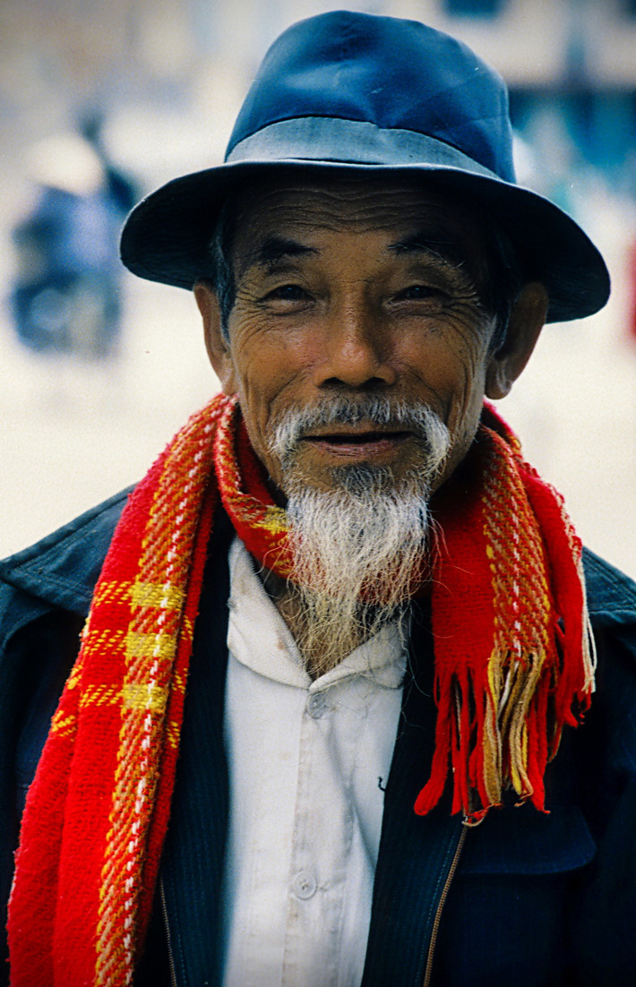 Chân dung một cụ ông đẹp lão ở Hà Nội.