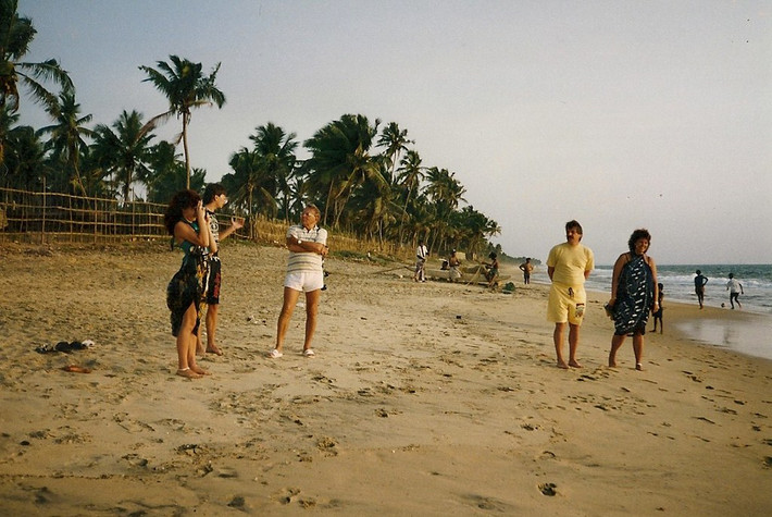 Trên bãi biển ở thành phố Negombo.