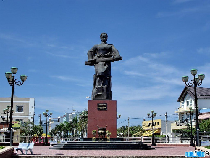 Năm 1863 (Quý Hợi): Trương Định, một lãnh tụ nổi tiếng đứng đầu cuộc kháng chiến chống Pháp của nhân dân Nam Bộ thời cận đại, gửi thư cho Bonard đòi ba tỉnh miền Đông.