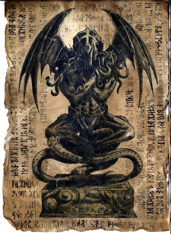 Sinh vật gây ấn tượng nhất trong Necronomicon là Cthulhu, một con quái vật khổng lồ đang ngủ say. Nếu tỉnh giấc, nó có thể cai trị cả thế giới bằng năng lực ma thuật của mình.