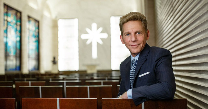 Các nhà lãnh đạo của Scientology tuyên truyền rằng, việc trở thành tín đồ và áp dụng những luận lý của họ sẽ giúp xây dựng cầu nối với sự tự do hoàn toàn và con người có thể sống như một linh hồn thuần khiết.
