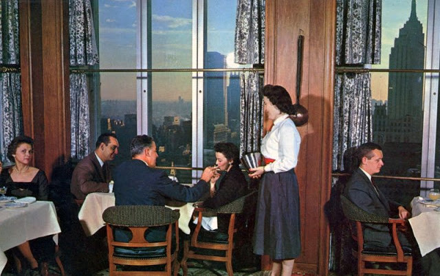 Nhà hàng Top of the Six ở số 666 đại lộ Số 5, một trong những nhà hàng nổi tiếng nhất New York.