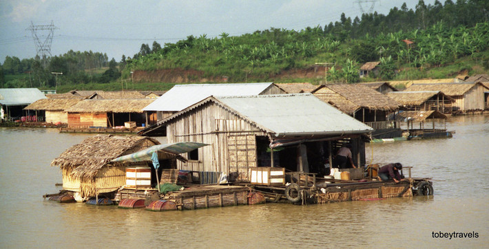 Ngôi làng nổi ở Nha Trang.