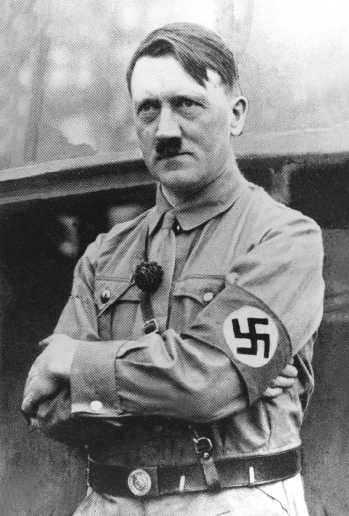 Tresckow đã cố gắng ám sát Hitler một lần nữa vào ngày 13/3/1943, trong một âm mưu gọi là Chiến dịch Tia sáng. Lần này, Tresckow và các đồng đội đóng quân ở Smolensk, vẫn trong lãnh thổ Liên Xô.