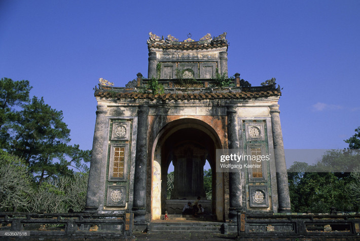 Nhà bia ở lăng Tự Đức.