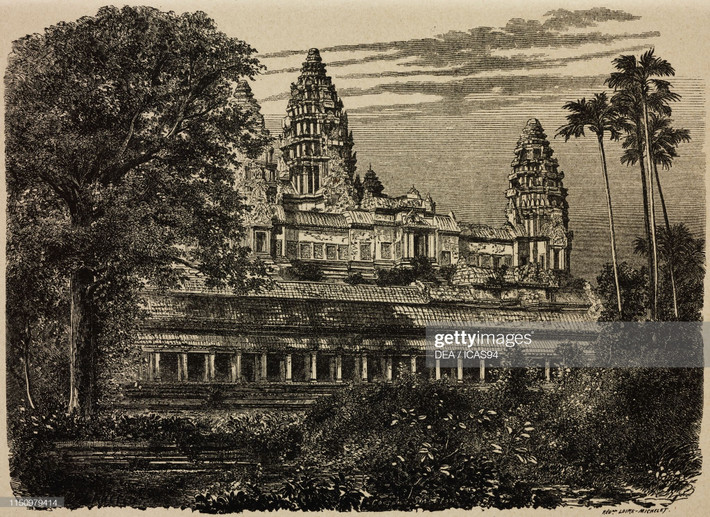 Quang cảnh khu đền trung tâm và khu vực hành lang bao quanh đầu tiên của Angkor Wat.