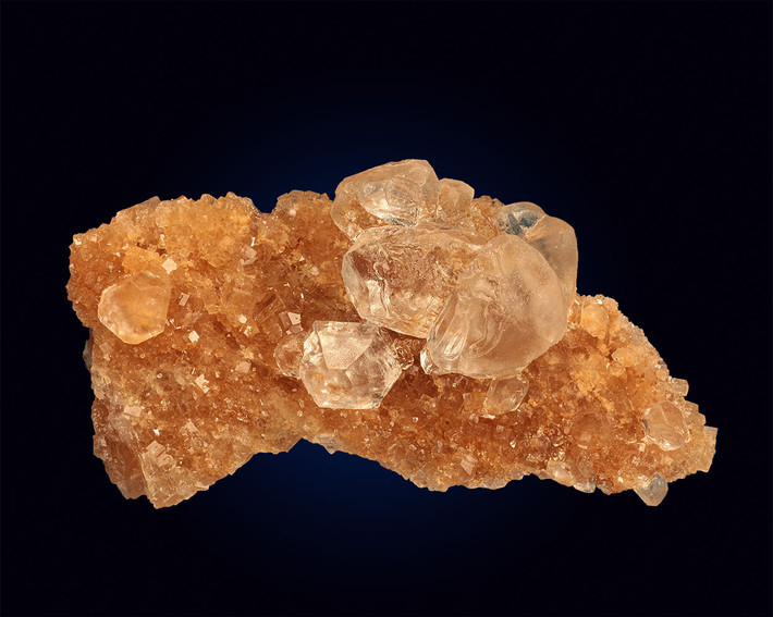 carnallite là clorua ngậm nước cua magiê và kali, hình thành nhờ sự bốc hơi nước mặn. Nó rất quan trọng trong ngành sản xuất phân bón.