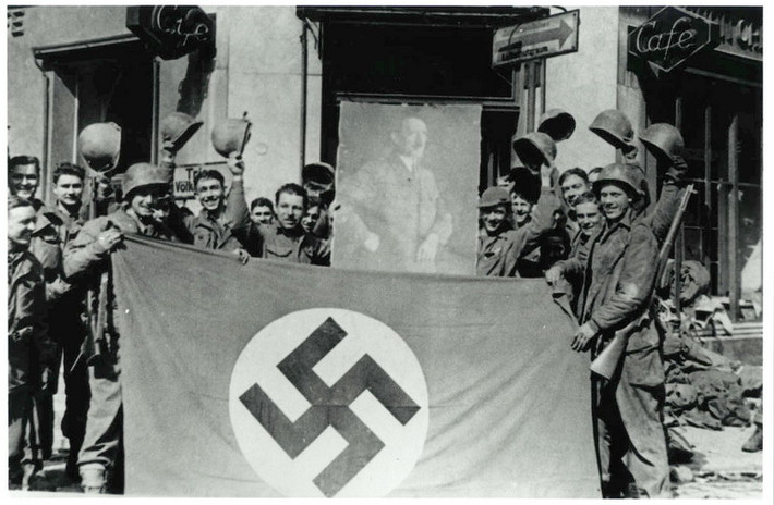 Kể từ đó, Swastika bị coi là biểu tượng của quỷ dữ, gắn với những tội ác khủng khiếp nhất trong lịch sử loài người. Sau Thế Chiến II, Swastika trở thành biểu tượng bị cấm tại rất nhiều nước Âu châu.