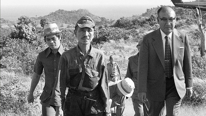 Theo lời kể của Onoda, ông đã sinh tồn được trong quãng thời gian dài đẵng đẵng đó nhờ ăn trái cây và các loại côn trùng, động vật nhỏ như chuột, sóc, chim, thỏ rừng bẫy được.
