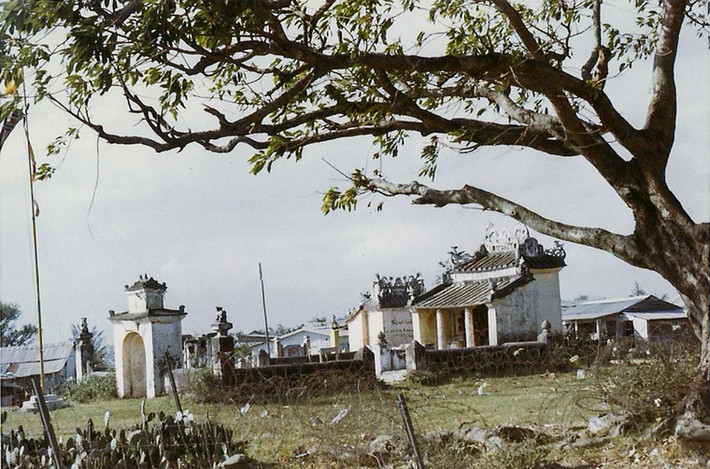 Một ngôi chùa.
