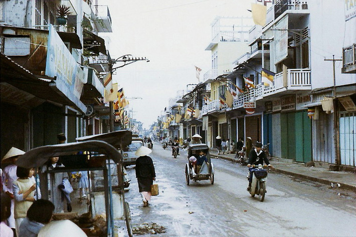 Đường phố Huế dịp năm mới.