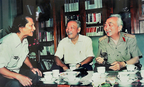 Trò chuyện với người lính chăn ngựa (Nguyễn Hùng) của chiến khu Việt Bắc năm xưa.