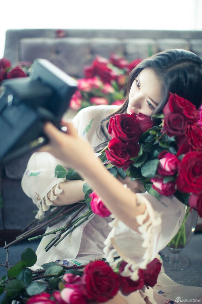 Ở tuổi 20, kiều nữ Trung Quốc đang đứng trước cơ hội trở thành thế hệ thứ hai của những đàn chị nổi tiếng như Trương Bá Chi, Chu Ân...