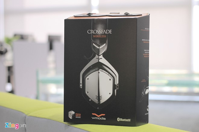  Tai nghe không dây bluetooth V-MODA Crossfade Wireless về Việt Nam với 4 màu khác nhau gồm White Silver, Phantom Chrome, Rouge và GunBlack.