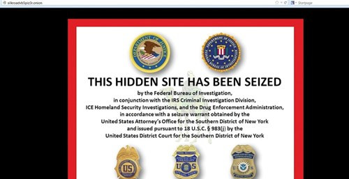 Trang Silk Road truy cập qua hệ thống mạng Tor đã bị FBI dẹp bỏ. Dark Internet Nghe qua từ này, có lẽ bạn cảm thấy rắc rối hơn nữa. Dark Internet đôi khi được dùng để mô tả các loại hệ thống mạng, cơ sở dữ liệu hoặc thậm chí trang web mà không thể truy cập được từ Internet thông thường. Trong trường hợp này, có thể chủ đích của Dark Internet là các lý do thiên về mặt kỹ thuật, hoặc bởi vì tài sản ấy có chứa những thông tin quan trọng mà vài người sẽ muốn, hoặc trong vài trường hợp bởi vì dữ liệu đơn giản mang tính riêng tư. Tóm lại, Dark Web hay Deep Web thường được nhiều tờ báo công nghệ dùng để nói đến những thế giới trực tuyến bí mật, nguy hiểm, còn Dark Internet là một nơi rất chán, nơi để các nhà nghiên cứu lưu trưc các dữ liệu thô cho mục đích nghiên cứu. Deep Web là từ để chỉ mọi trang web không được sắp vào chỉ mục tìm kiếm, còn hai từ còn lại để chỉ những tính chất cụ thể hơn.