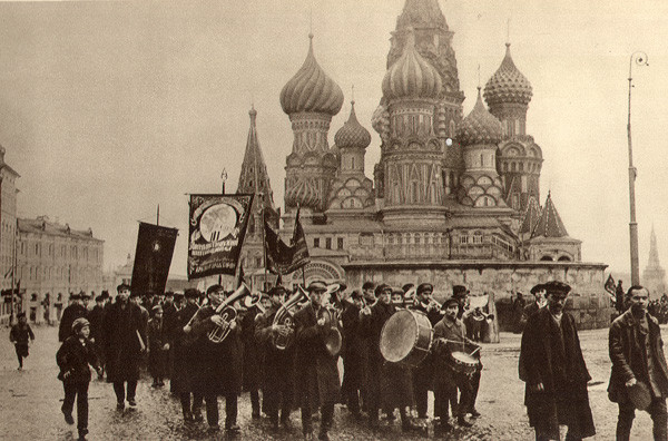 Cuộc diễu hành trên Quảng trường Đỏ. Ảnh: Englishrussia.