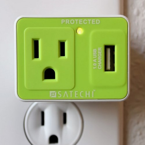 9. Satechi tăng cường bảo vệ cùng bộ sạc. Satechi có hình dáng thiết kế dễ thương, đồng thời có khả năng tăng cường mức độ bảo vệ các thiết bị với bộ sạc USB 1 ampe tích hợp trong đó. Cả hai cổng sạc USB và các thiết bị nối với bộ sạc được bảo vệ khỏi vấn đề điện năng tăng đột biến.