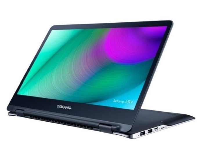 Samsung Ativ Book 9 Pro hỗ trợ các chuẩn kết nối như Wi-Fi 802.11ac, Bluetooth 4.1, 1 cổng USB Type-C, 3 cổng USB 3.0, 1 cổng HDMI chuẩn 4K và đầu đọc thẻ SD.