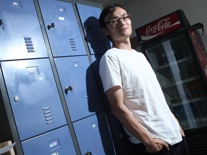 10. Frank Wang (34 tuổi, người sáng lập công ty DJI, chuyên sản xuất các thiết bị máy bay, tổng tài sản 3,3 tỷ USD).